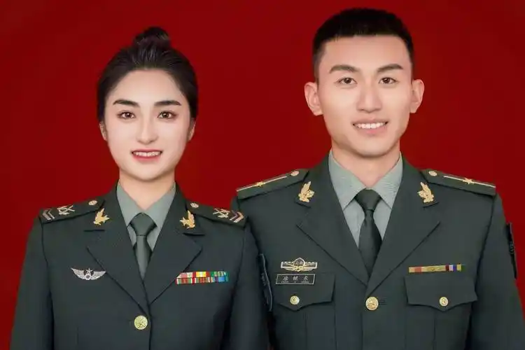 16对军人结婚照太甜了,赶紧点赞吧!_时间_守护_陆军