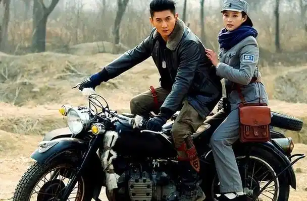 神枪手的技艺非凡,他可以在八百里开外,一枪就击毙敌方机枪手.0.