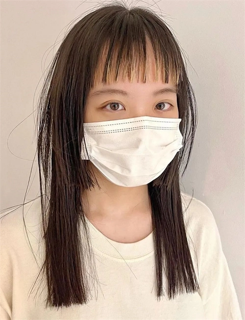 减龄公主切刘海 个性直发姬发式