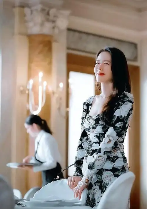 孙艺珍4个月的孕肚这么大了!孕后首次亮相,身材变丰满不少