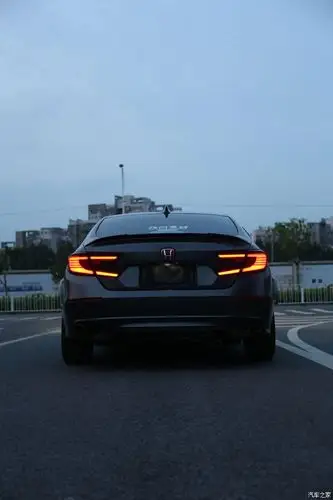 很适合十代雅阁尾灯改装的3套方案