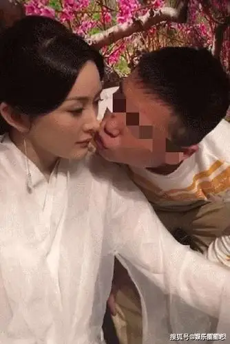 遭斥责太恶心,杨洋也曾被女粉解西装_手机搜狐网