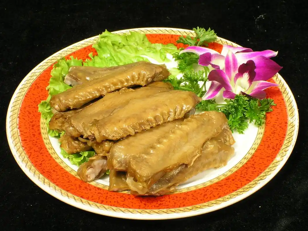 每日推荐六道菜:六道好吃下饭的卤菜; 卤水鸭翅