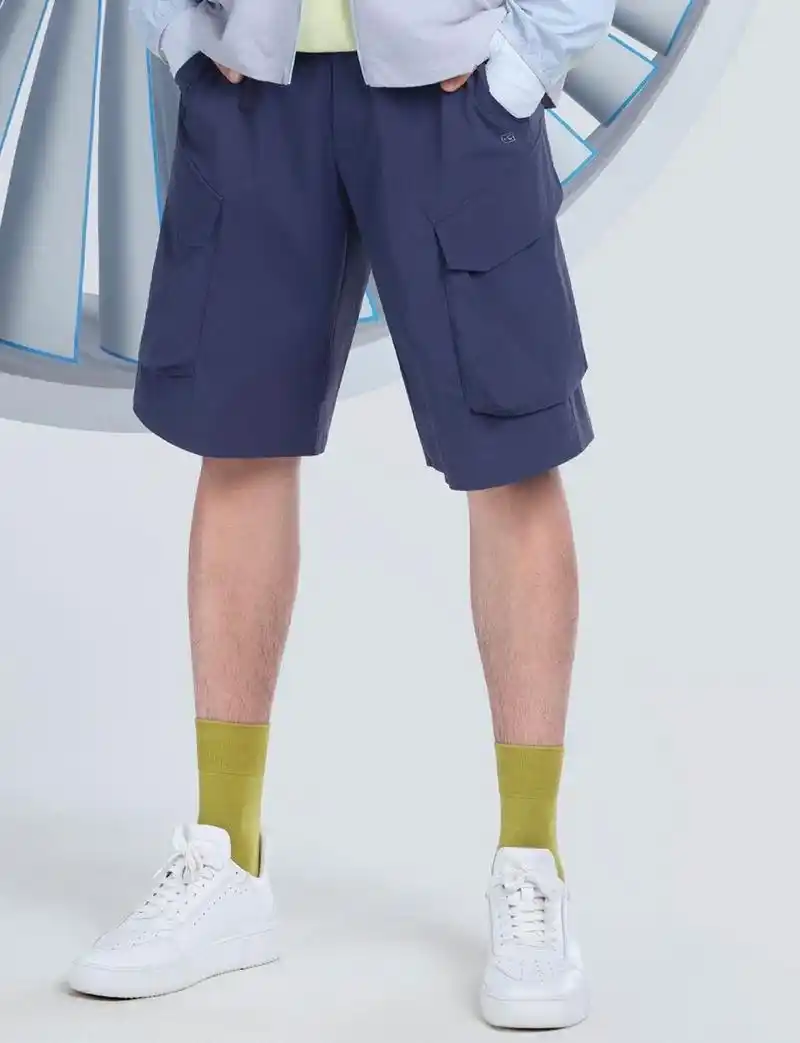 没想到王一博居然有这么多腿毛.[期待]