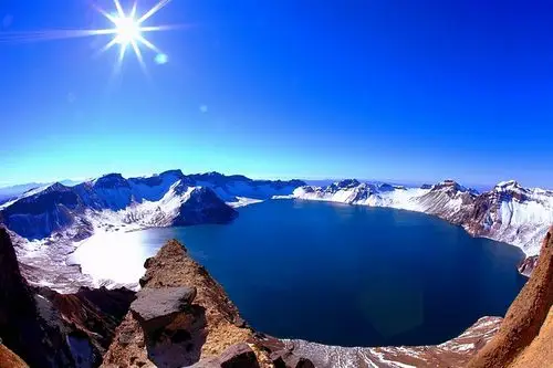 长白山天池的水只出不进为什么不会干涸这么大一水池真没鱼