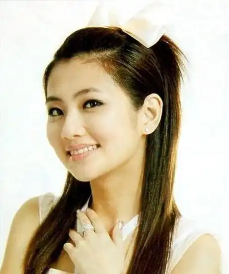 23年前红遍亚洲的女子组合she如今有人落魄有人风光