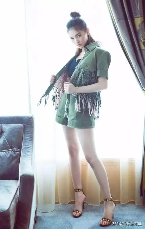 网友们熬到了11点,孟佳好像也给我们开了个玩笑,在微博上说,祝我最爱