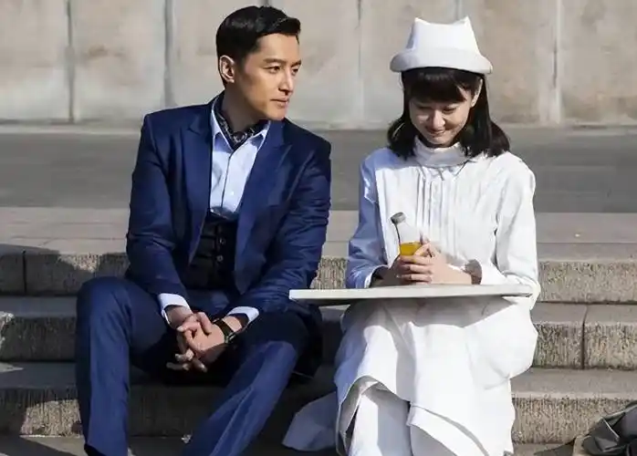 胡歌被曝拍伪装者时砸断女主锁骨!_王乐君_受伤_窗户