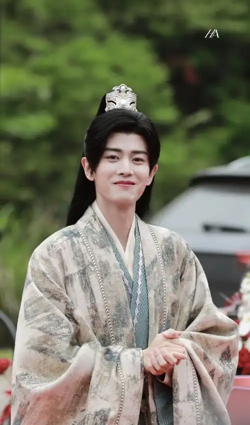 任嘉伦411生日快乐##今日星拍放送