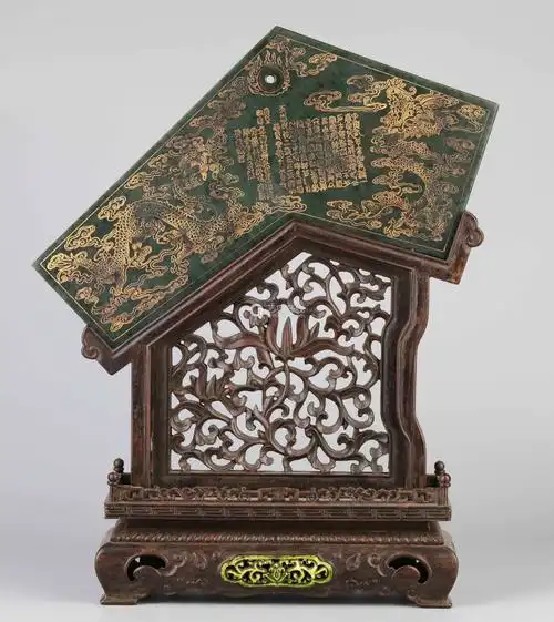 磬是各种祭祀活动中必备的传统乐器之一.