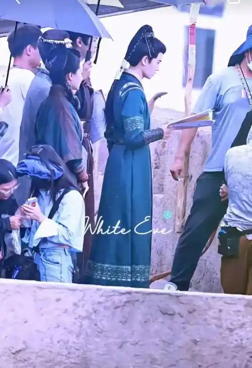 今日娱瓜:任嘉伦刘亦菲龚俊张若昀刘学义许凯张天爱邓为杨超越_路透社