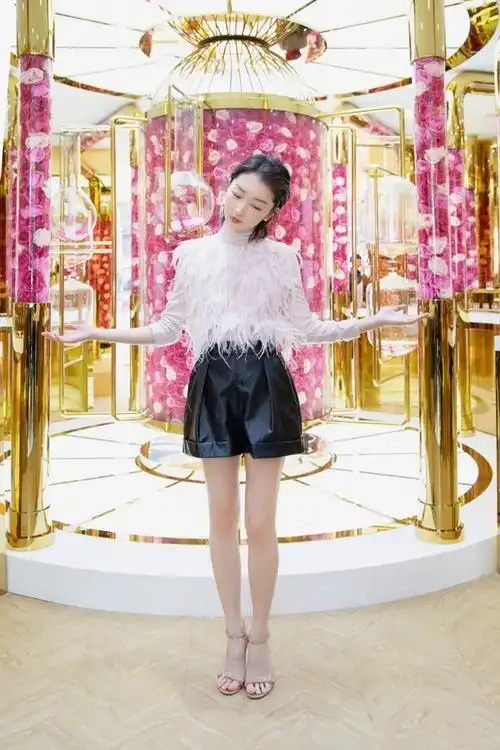 周冬雨真是"土气"!