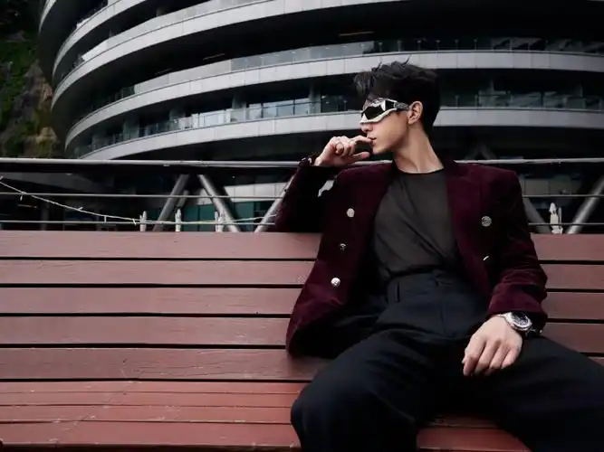 郭俊辰超话蝉鸣起,仲夏至,@郭俊辰_fiction七月行程已送达,糕糕们速查