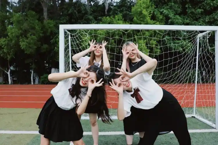 宿舍寝室四人毕业照永远的217