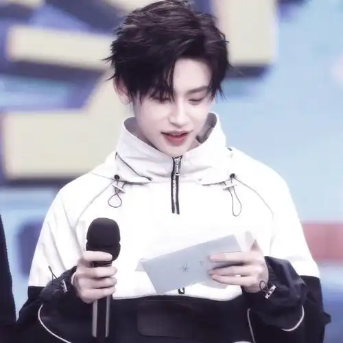 王琳凯王琳凯头像赞评论1更多所有评论