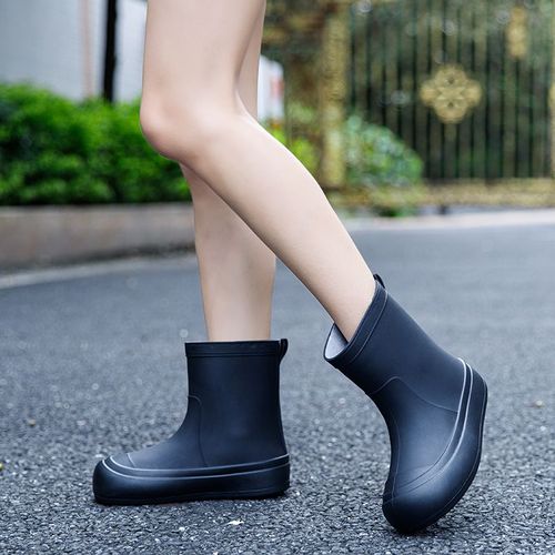 新款雨鞋女款时尚水鞋女防水防滑雨靴女学生可爱款外穿加绒保暖靴