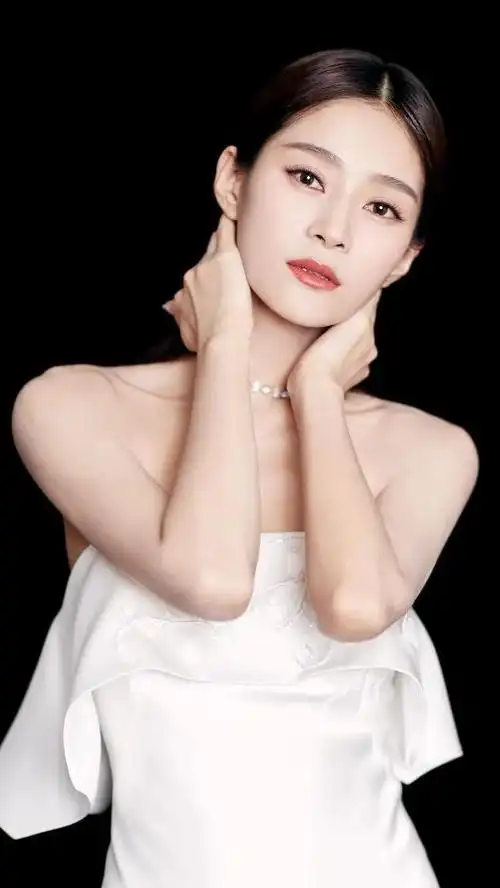 美丽优雅,王媛可惊艳写真图集_网易订阅