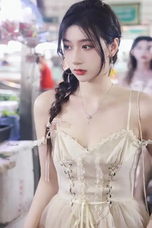 snh48爱的回响泳装mv