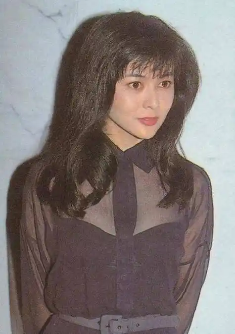 原创关之琳我和刘銮雄的故事和高尔夫无关只是普通的情侣关系