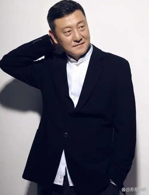 韩磊,1968年出生于内蒙古呼和浩特,中国著名男歌手.