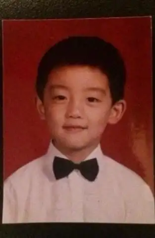 郑恺晒童年萌照撞脸李亚鹏