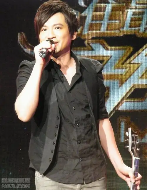 叶世荣写真-768x988.207k.大图-明星写真馆n63.com