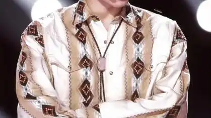 [刘耀文]#天猫双十一晚会#怎么有人这么帅笑起来又这么可爱7861