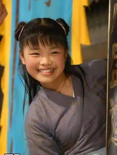 曾被吐槽最丑童星一度自卑到不敢拍戏如今被赞是天然美女