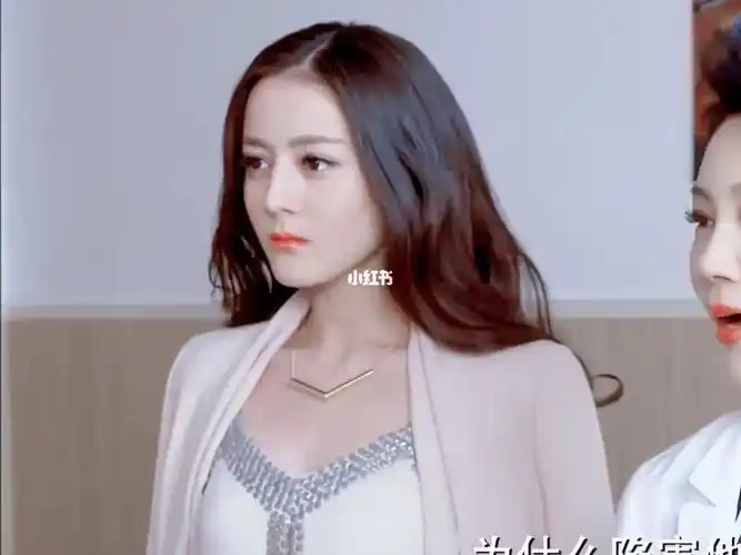 宋子涵特辑空有美貌的恶毒女配这个绿眼影