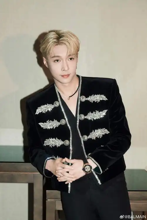 balmain2023早秋系列##微博音乐盛典##balmainarmy##张艺兴[超话]