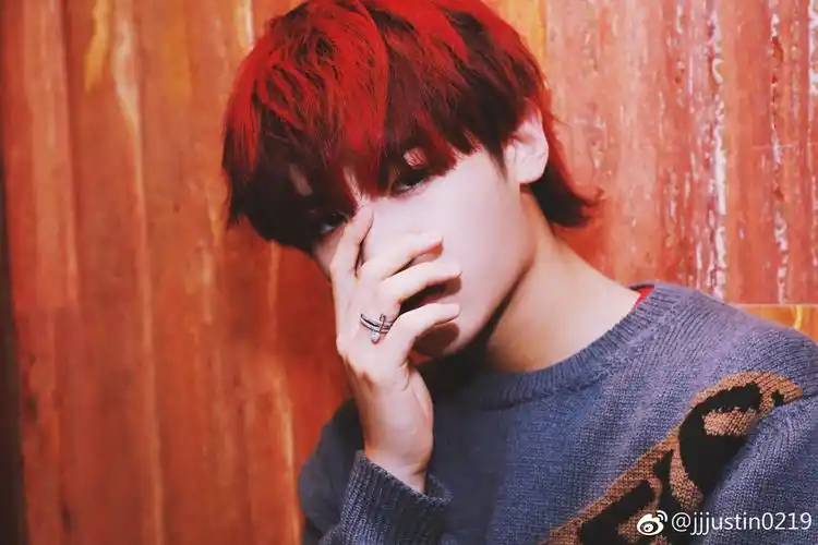 唱作人黄明昊又发新单曲啦!快来收听斯汀的甜蜜情话!