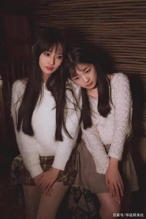 咖啡女仆,jk制服,还有睡衣照,这种闺蜜照你敢拉上朋友一起拍吗