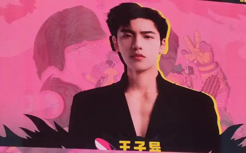 王子异白色套装舞动滴汗粉丝尖叫