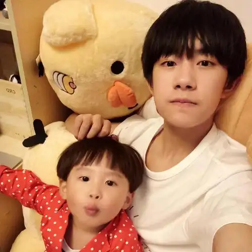 了  查看图片 @一千鸦杀 k我们去吃饭好不好#易烊千玺你是年少的欢喜