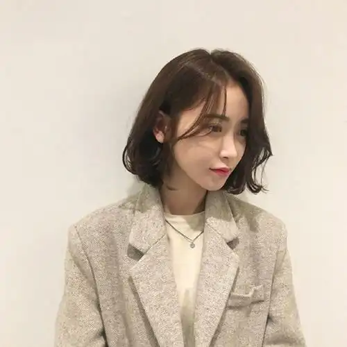 韩系短发烫发发型真心让人喜欢到不行