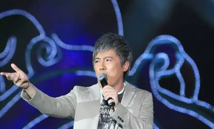 为张宇写歌近150首,原谅张宇多次背叛,陪伴36年不离不弃_台北_首歌_音