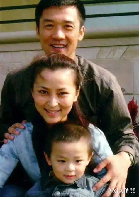 【图】大宋佳简介 大宋佳与现任老公情史