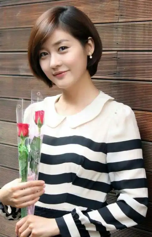 成宥利:低调做善事,为公众人物树立了榜样