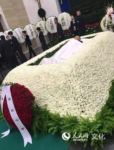 梅葆玖遗体告别仪式今天举行 弟子痛哭送别[高清组图]【6】