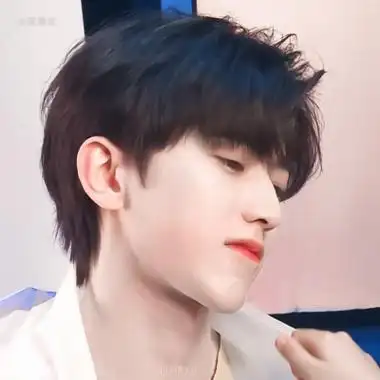 蔡徐坤头像 二传08李奕然