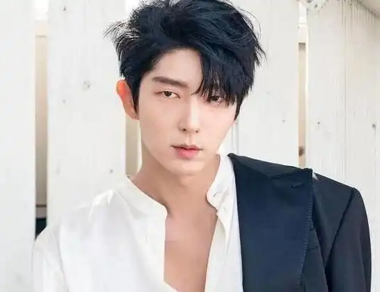 坚持7年不吃碳水41岁的他竟然如此自律是怎么做到的