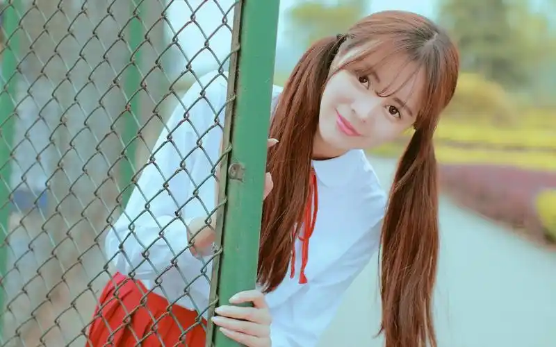 甜美女孩图片好看的电脑桌面壁纸