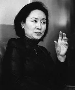 四川新闻网-成都商报2月25日报道 2001年春晚结束后,总导演王冼平在