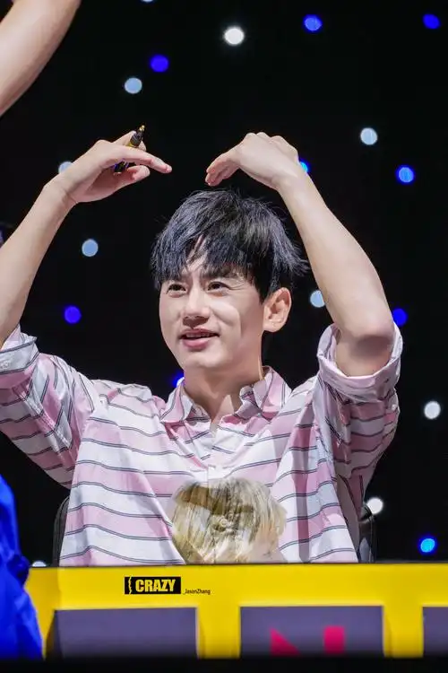 张杰外南街时光机