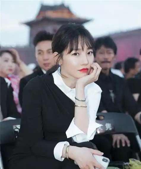 说起演艺圈最让人惋惜的女演员,那白百何绝对会第一个被观众提起,当初