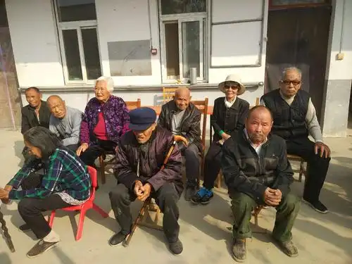 宁老庄镇新农村敬老院坐落在宁老庄集西侧,环境优美清静