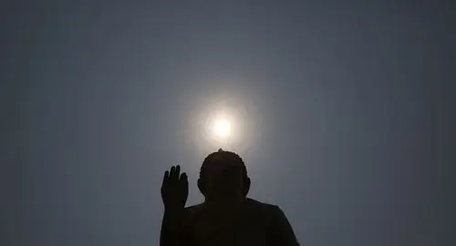 《佛光普照》 - 地方类-摄影大赛2016 - 地理中文网—《国家地理》