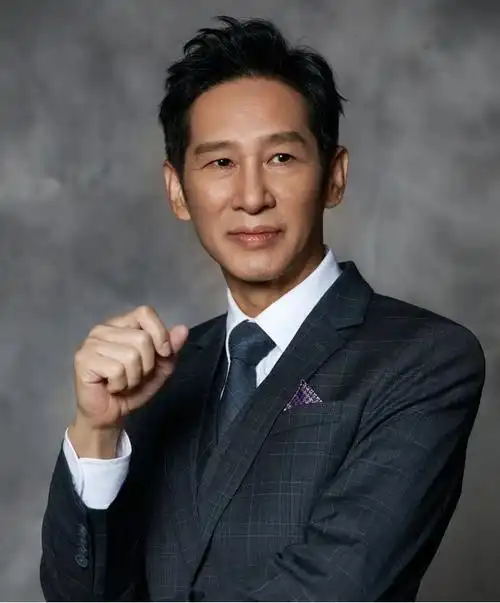 上一张下一张图片标题王劲松所属词条王劲松内容简介王劲松于1967年11