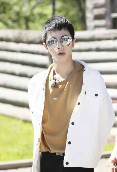 华晨宇你的眼睛会笑