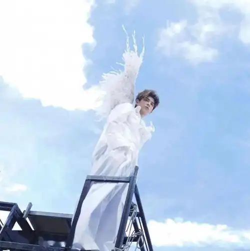 微信头像黄明昊